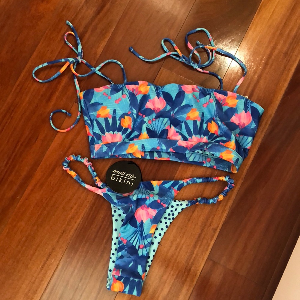 Moana Bikini Lounging Lemur Set
